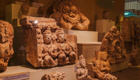 Capture the authentic charm of Sukhothai’s lush scene